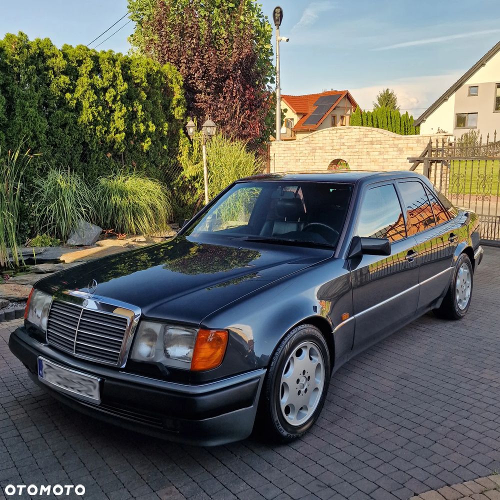 Mercedes-Benz W124 (1984-1993) - 1