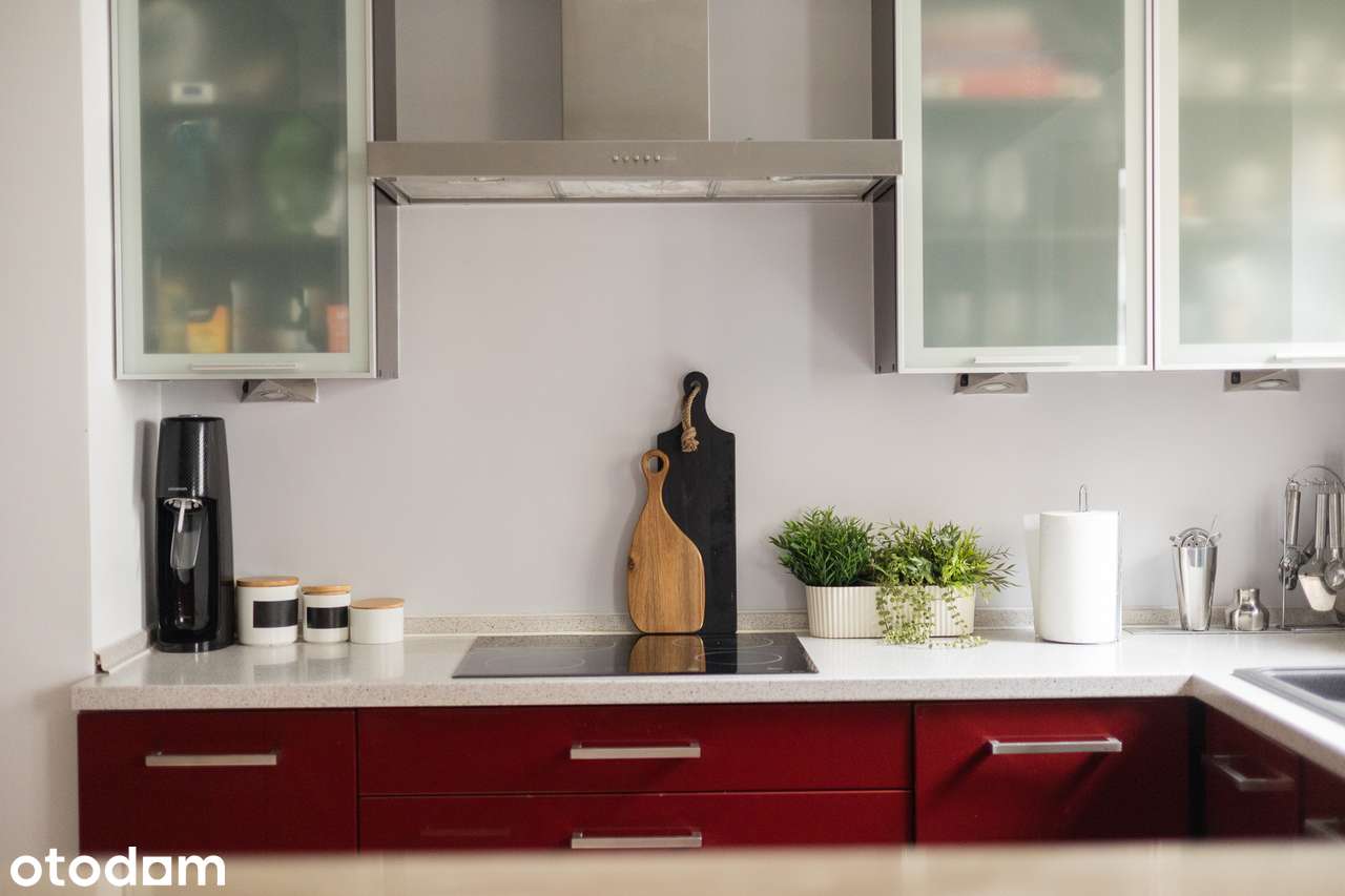 Ciche 2 pokoje (56 m²) z osobną kuchnią i garażem – Mokotów