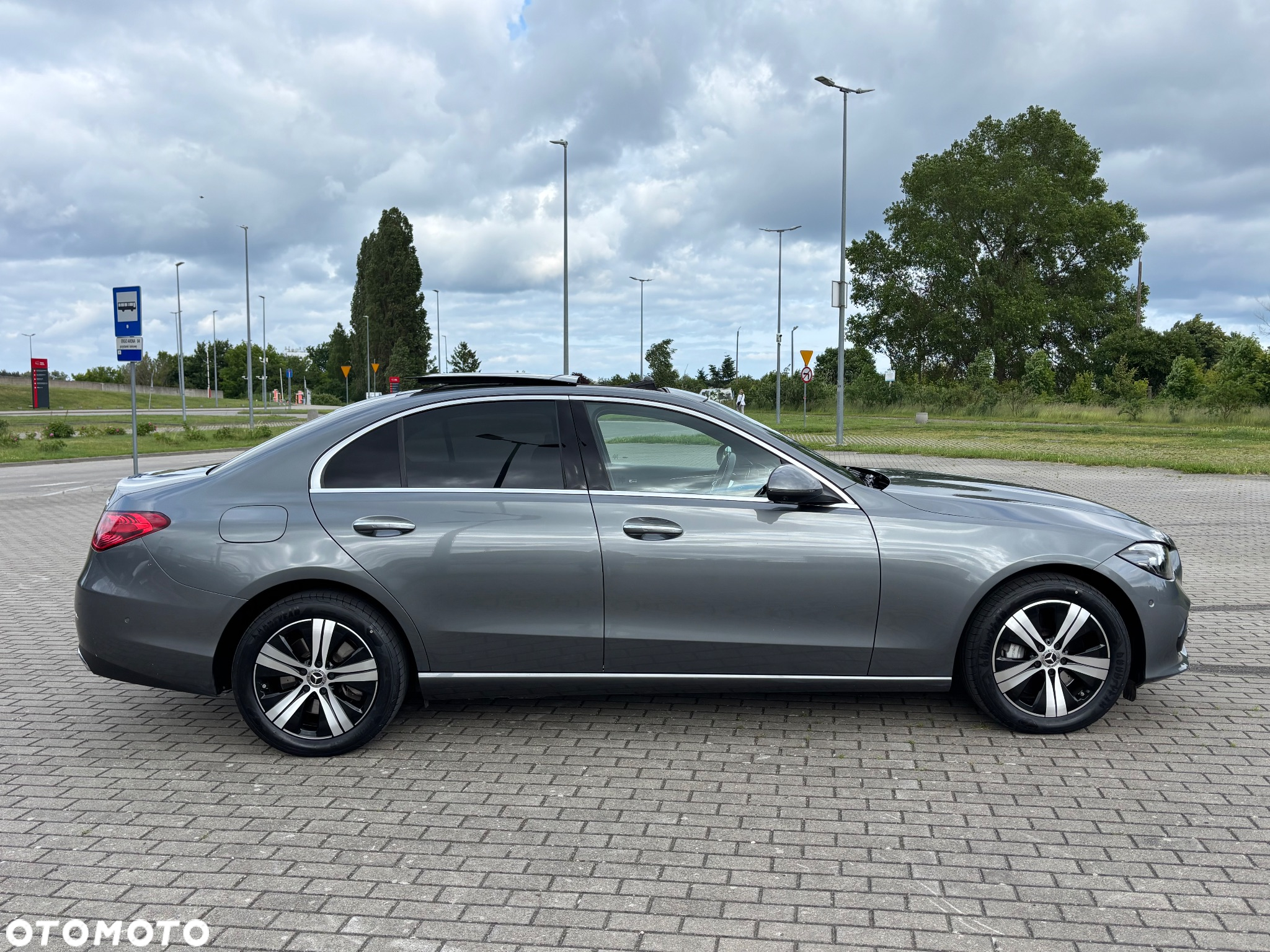 Mercedes-Benz Klasa C 300 e PHEV 4-Matic Avantgarde - 27