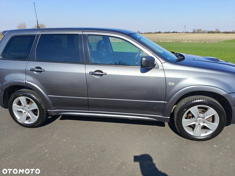 Mitsubishi Outlander 2.0 Turbo - 12