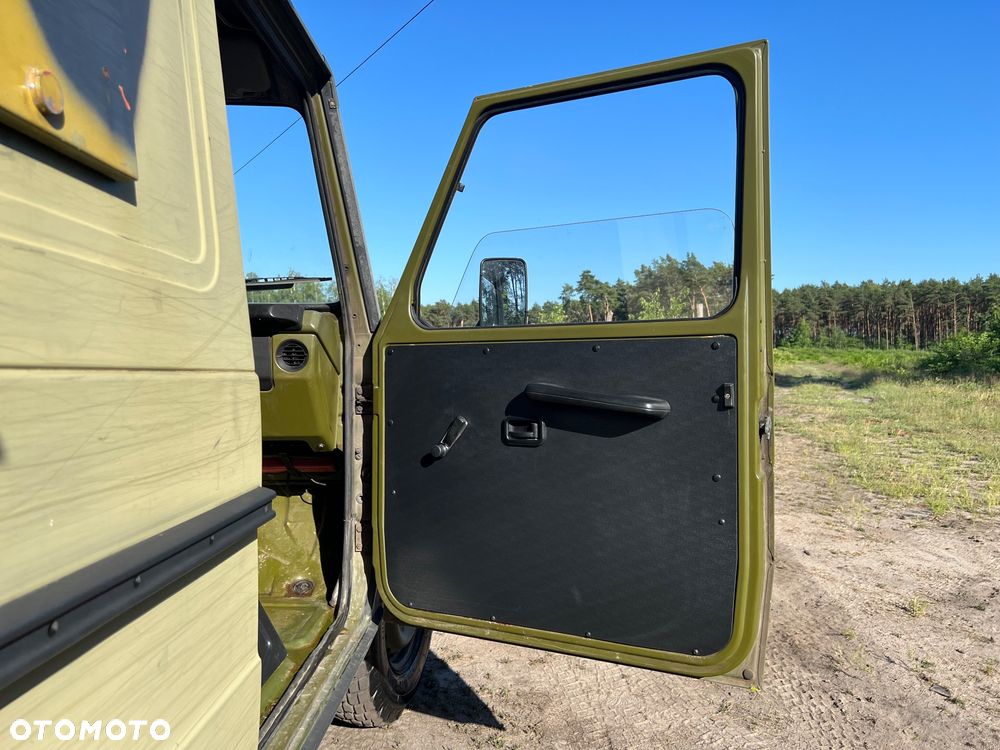 Mercedes-Benz Klasa G 250 GD - 19