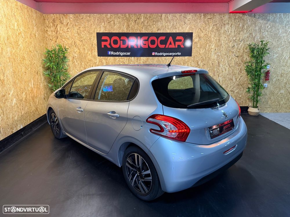 Peugeot 208 1.4 HDi Access - 4