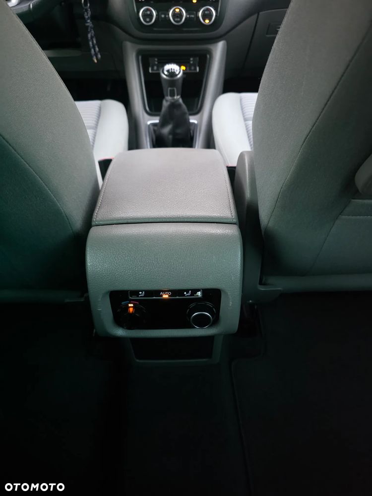 Seat Alhambra 2.0 TDI Ecomotive Style - 28