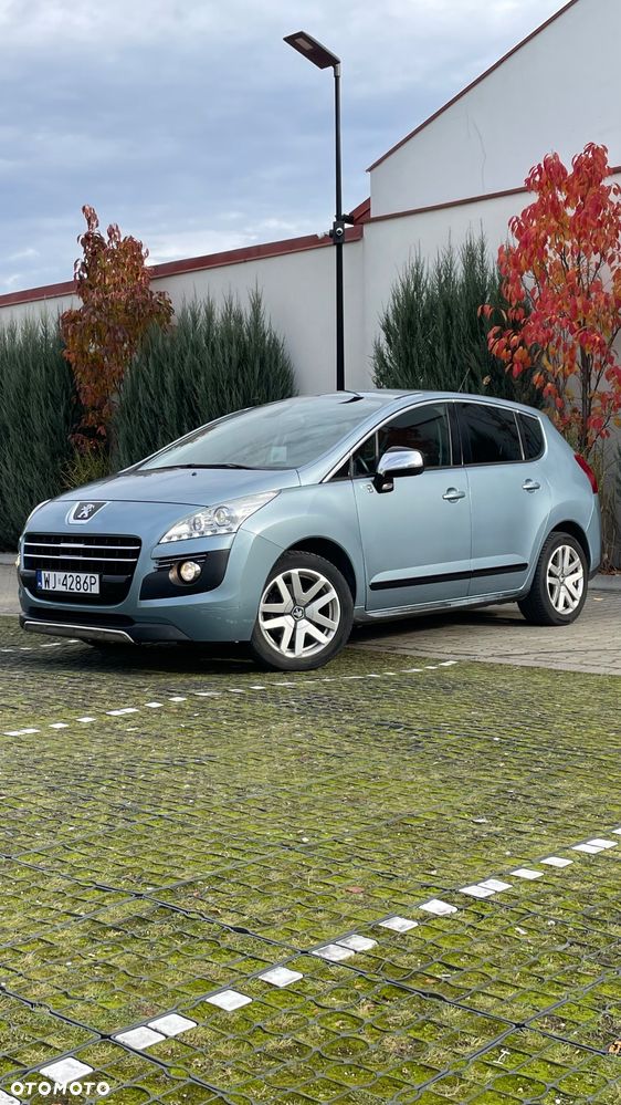 Peugeot 3008 2.0 HDi HYbrid4 - 1