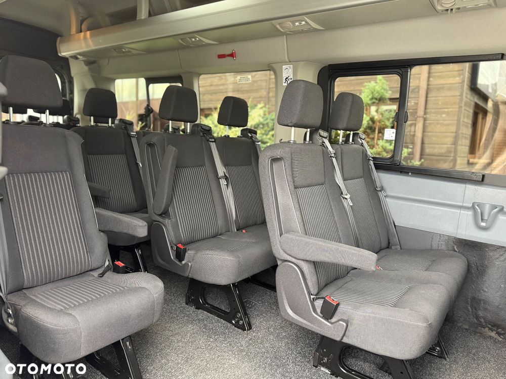 Ford Transit - 12