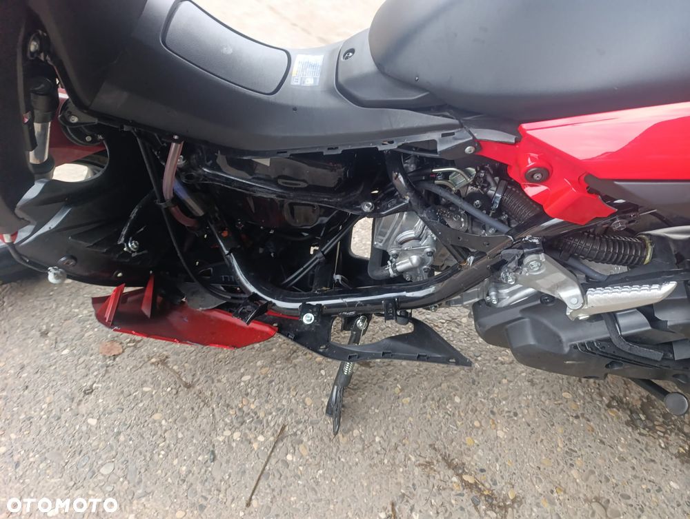 Yamaha NMAX - 6
