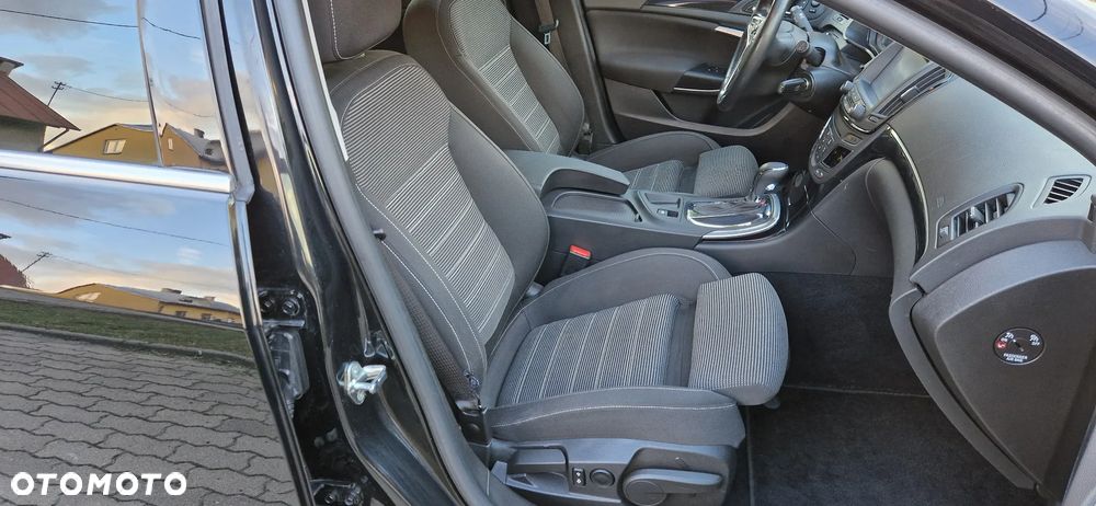 Opel Insignia 1.6 SIDI Turbo Sports Touer Innovation - 12