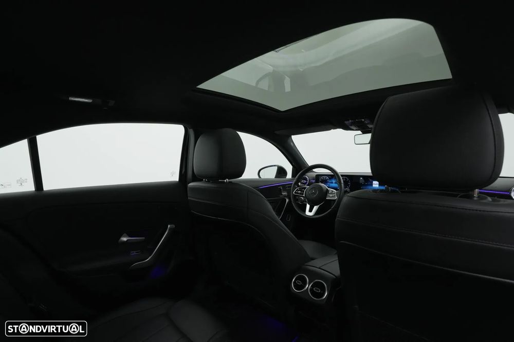 Mercedes-Benz A 180 Limousine d AMG Line Aut. - 30