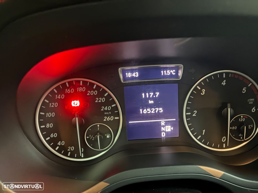 Mercedes-Benz B 180 CDI BlueEFFICIENCY Aut. - 11