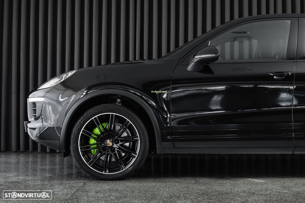 Porsche Cayenne S E-Hybrid - 9