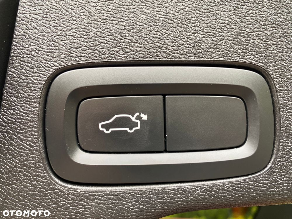 Volvo XC 60 D4 Geartronic RDesign - 15