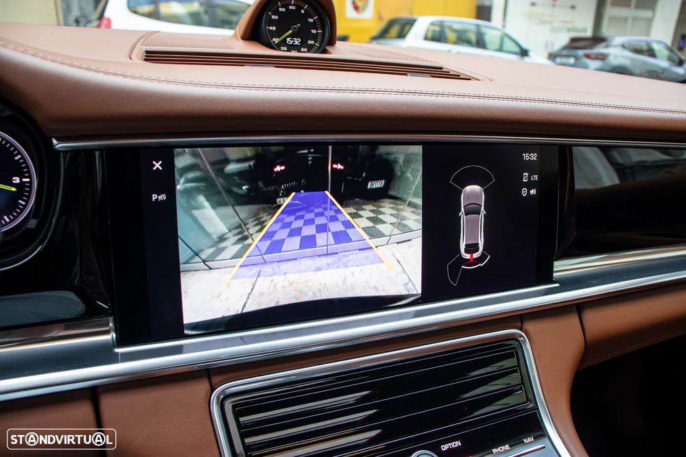 Porsche Panamera Sport Turismo 4S E-Hybrid - 28