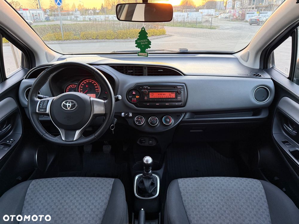 Toyota Yaris 1.33 Luna - 34
