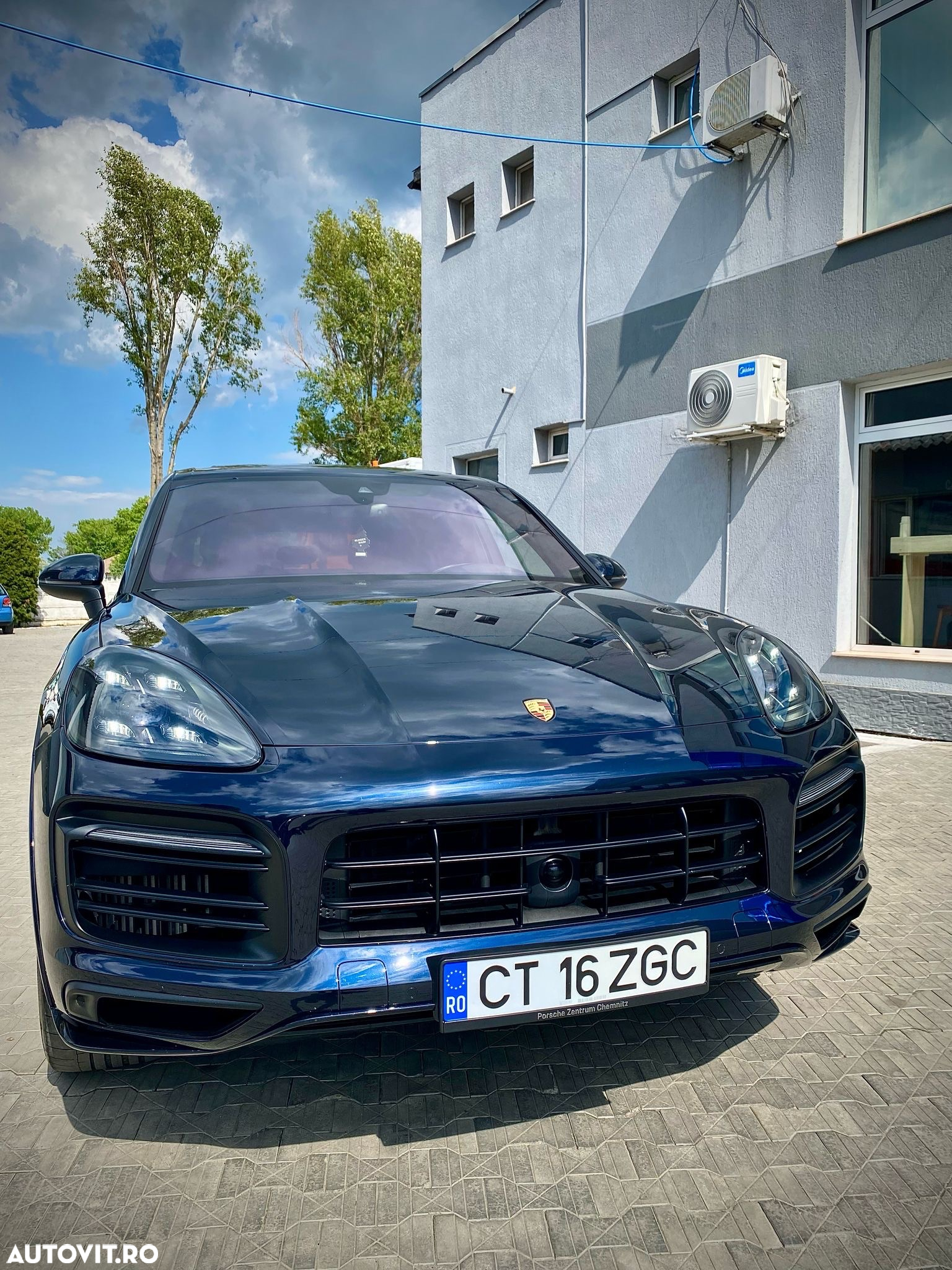 Porsche Cayenne S - 2