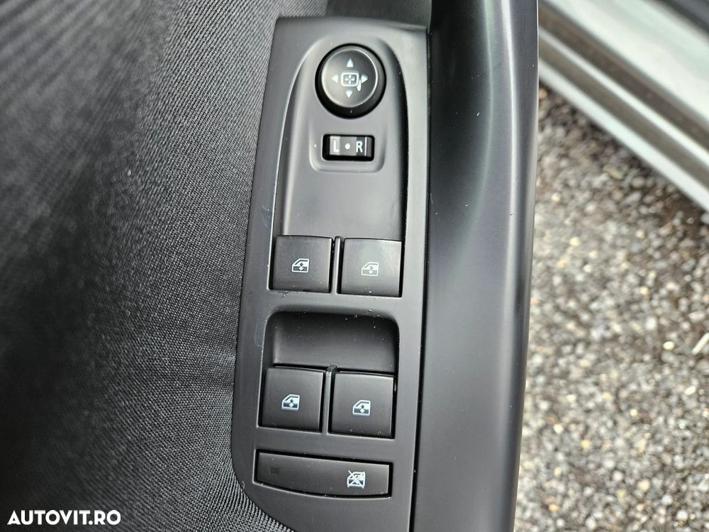 Opel Astra 1.5 Start/Stop - 11