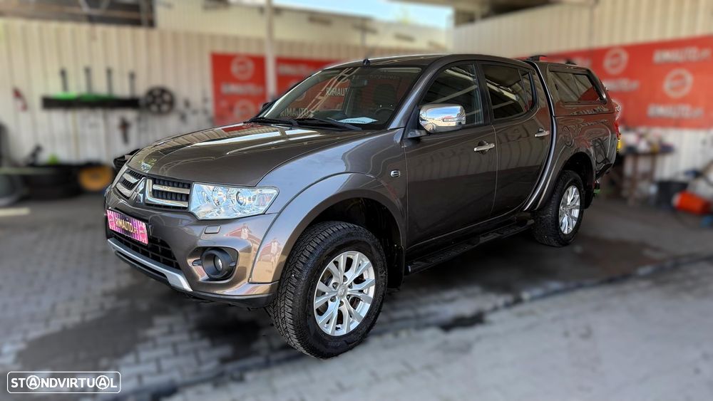 Mitsubishi L200 2.4 DI-D CD Instyle Strakar 4WD - 23