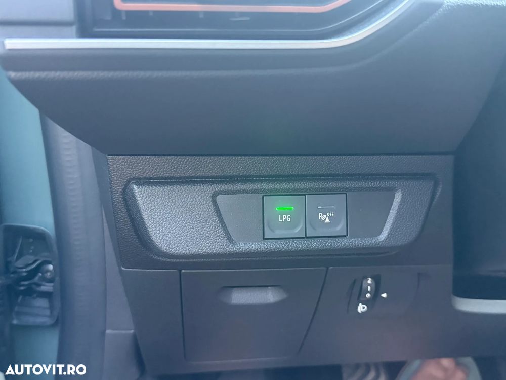 Dacia Sandero Stepway TCe 90 MT5 Comfort - 9