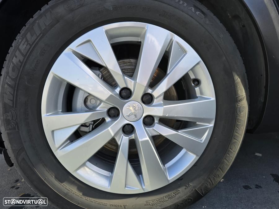 Peugeot 3008 1.5 BlueHDi Active - 48