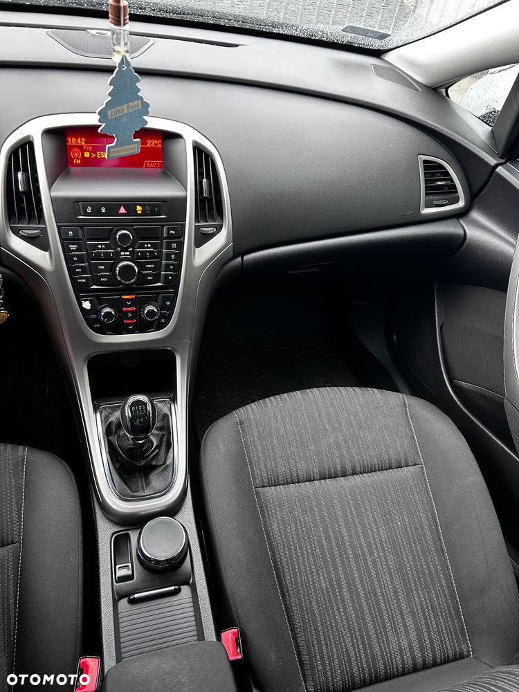 Opel Astra 1.6 Enjoy - 8