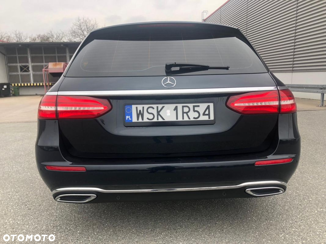 Mercedes-Benz Klasa E - 9