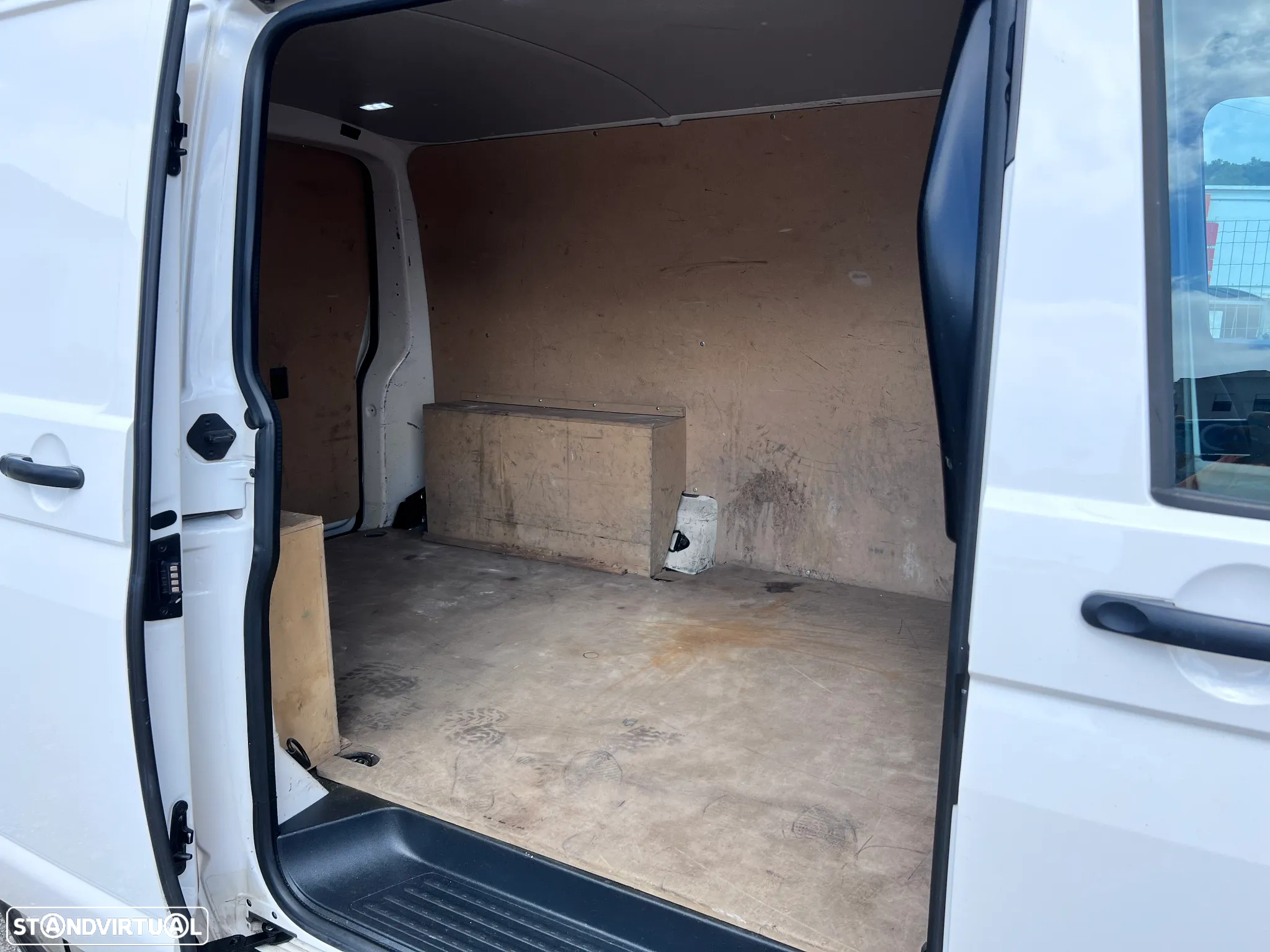 VW Transporter 2.0 TDi 3L - 4