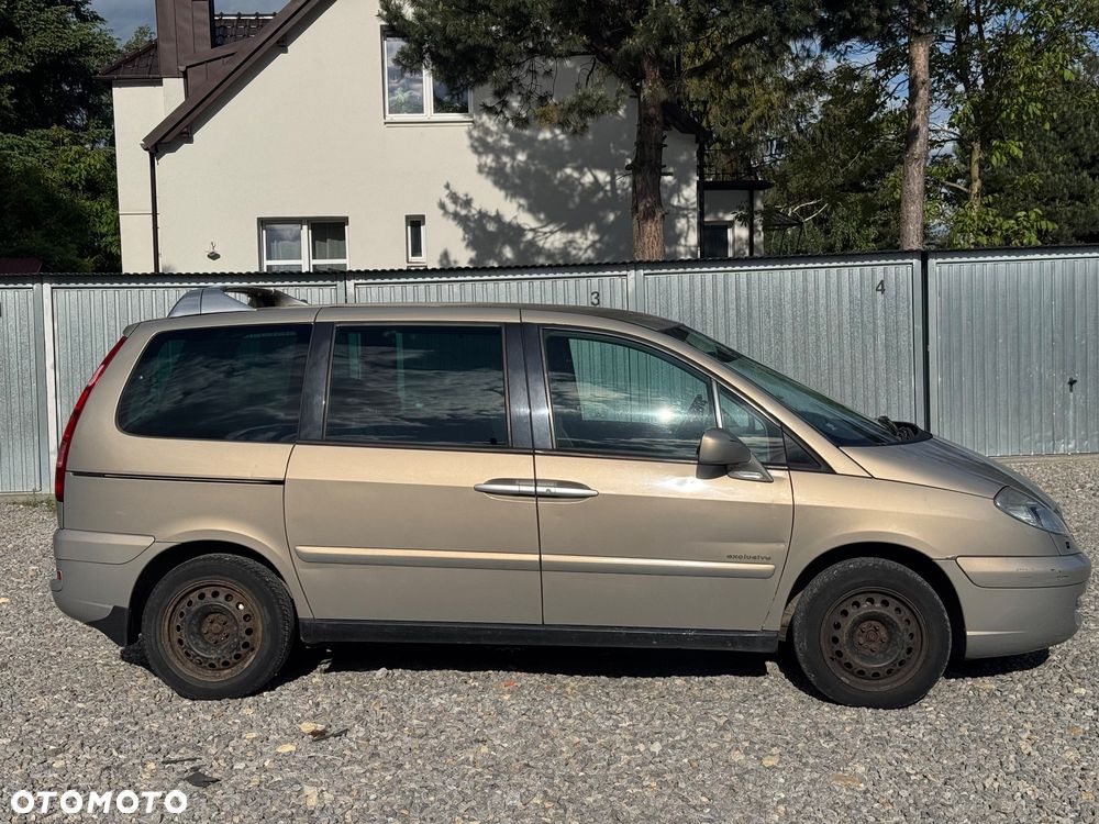 Citroën C8 2.2 HDi Exclusive - 4