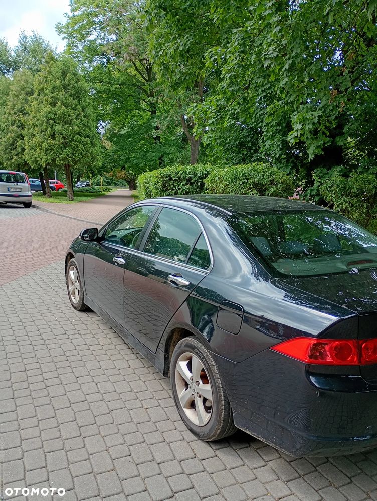 Honda Accord 2.0 Comfort - 2
