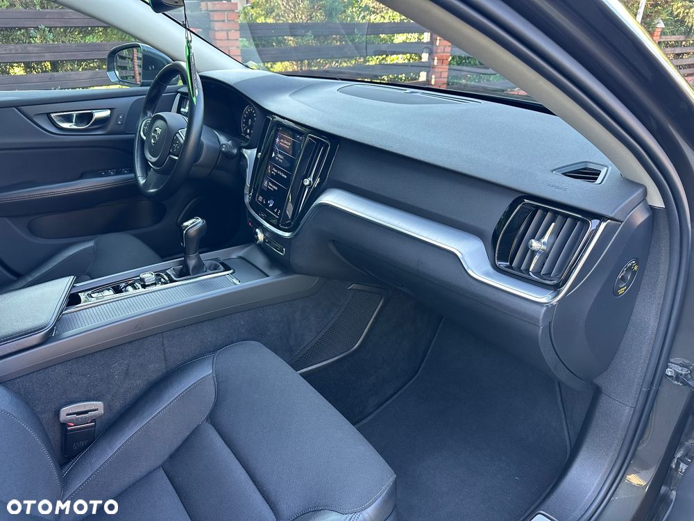 Volvo V60 D3 Drive-E Momentum - 13