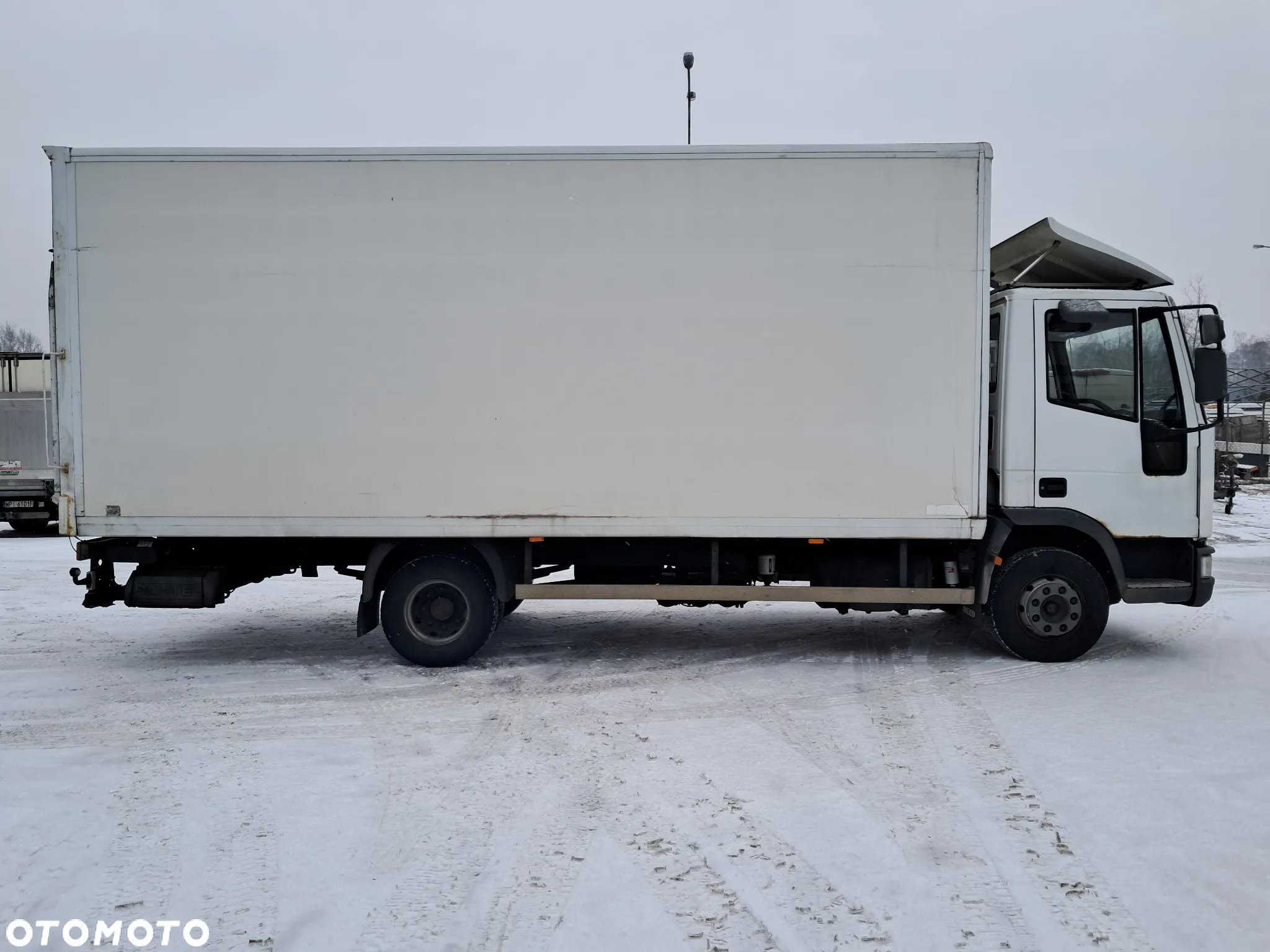 Iveco EUROCARGO ML80E - 12