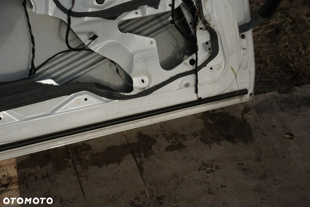 Drzwi przód przednie lewe BMW seria 1 F21 3d 300 - 11