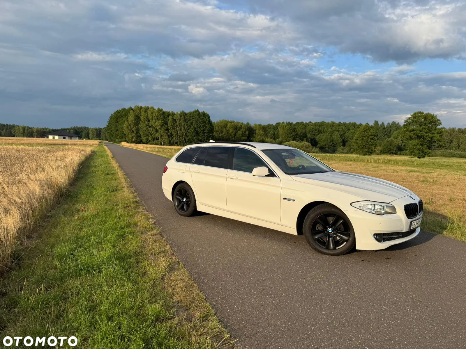 BMW Seria 5 520d Touring - 4