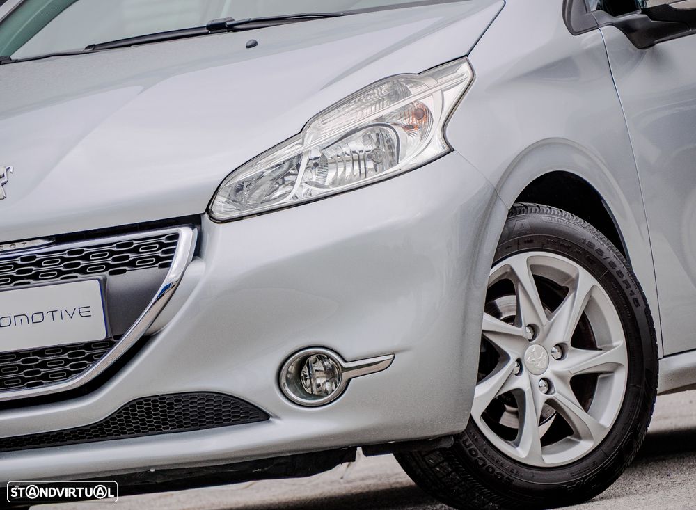 Peugeot 208 1.4 HDi SE Style - 3