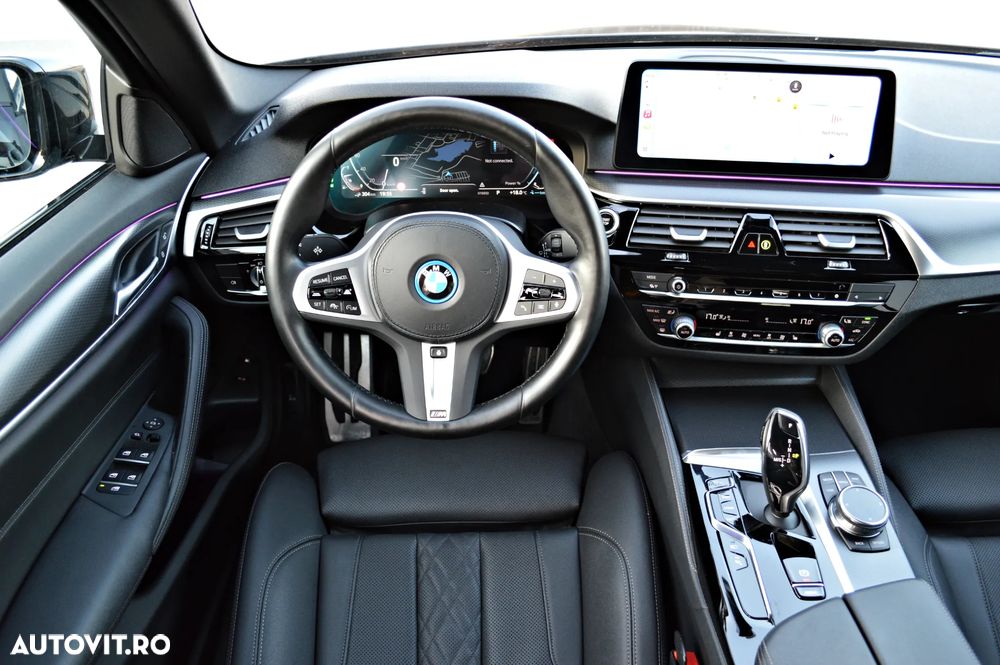 BMW Seria 5 530e Aut. - 10