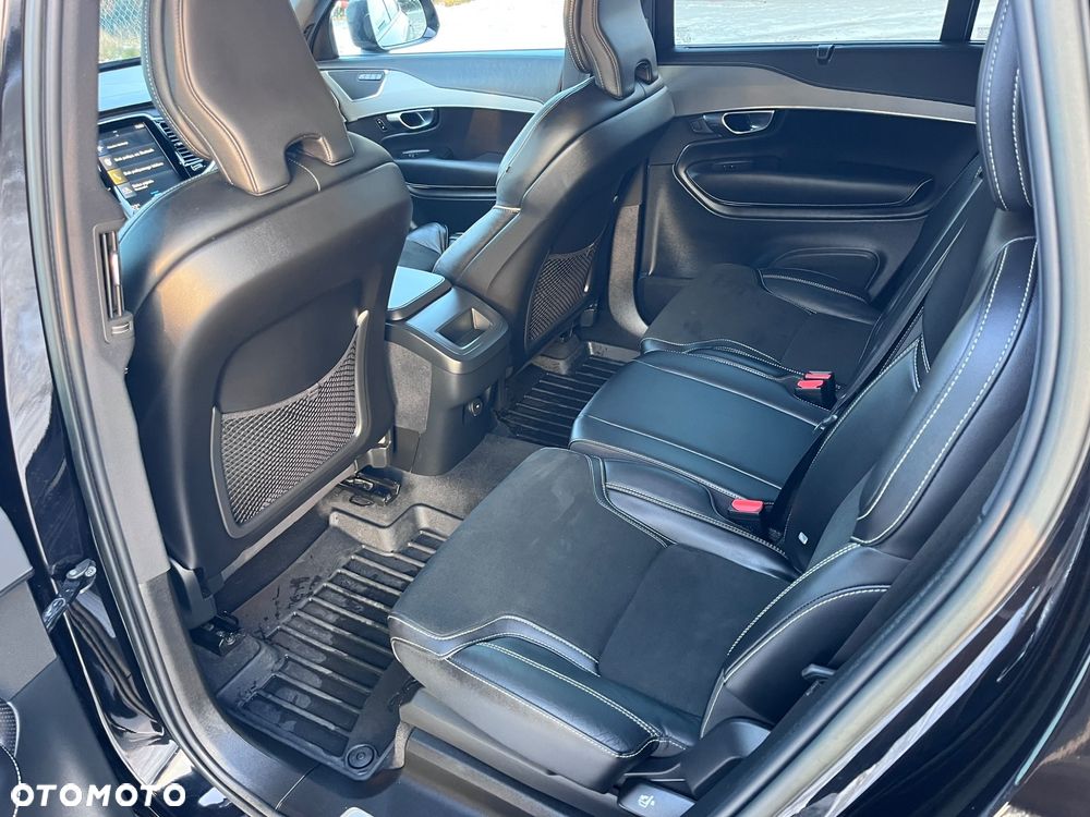 Volvo XC 90 B5 D AWD Ultimate Dark - 21