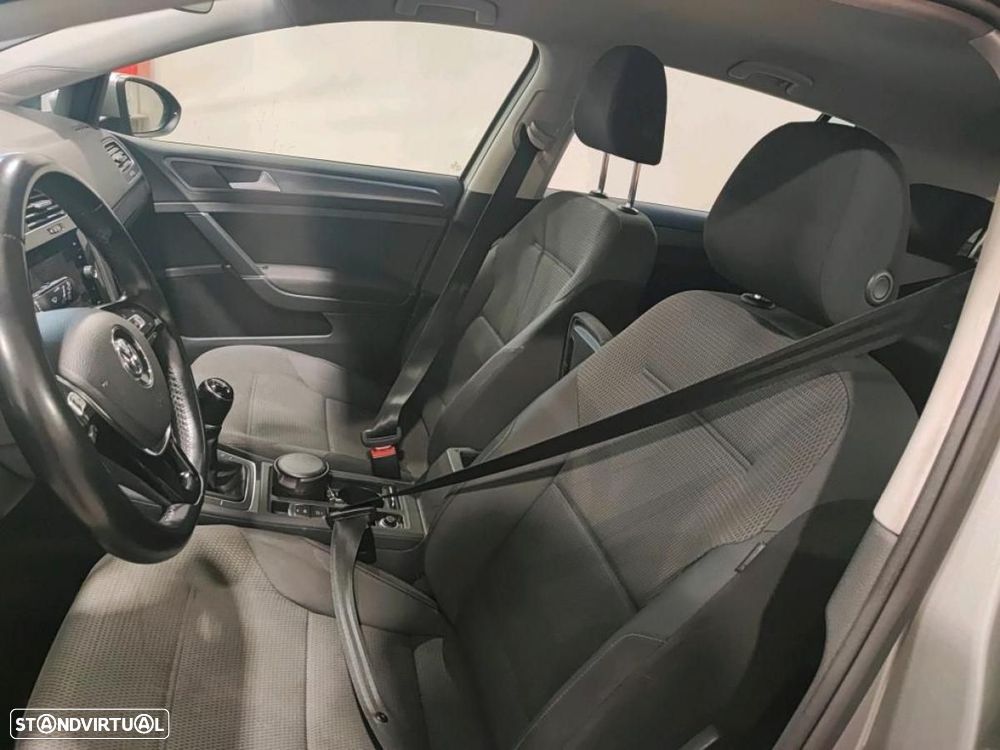 VW Golf 1.6 TDI Stream - 6