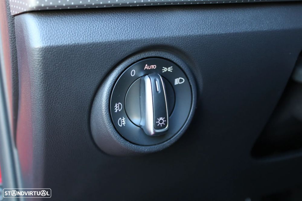 VW Up! 1.0 BMT High Auto - 19