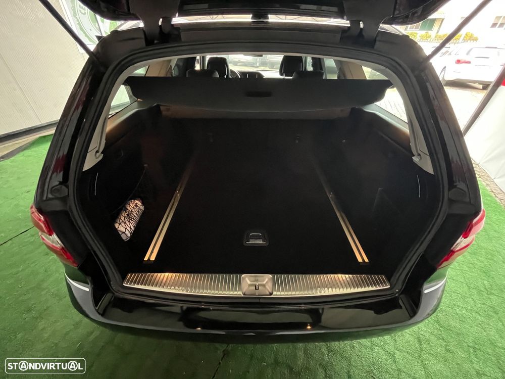 Mercedes-Benz E 250 CDi Avantgarde BlueEfficiency Auto. - 12