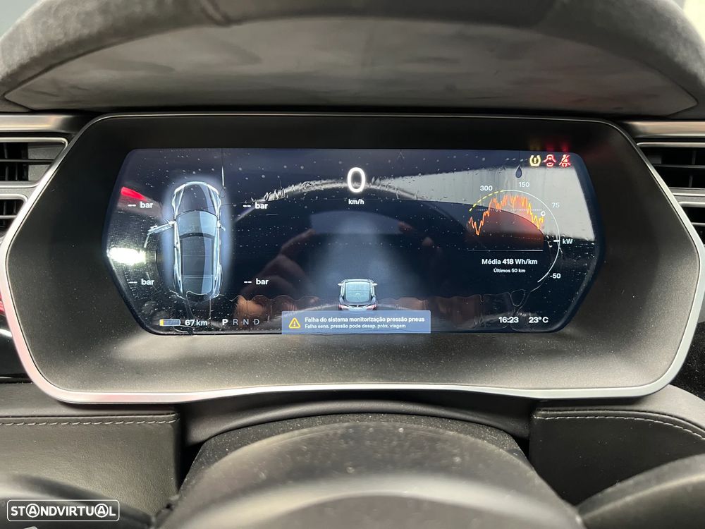Tesla Model S - 16