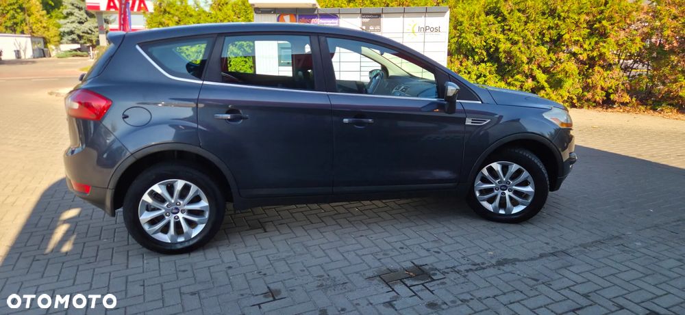 Ford Kuga 2.0 TDCi 2x4 Titanium - 18