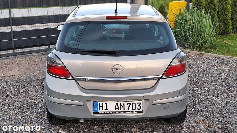 Opel Astra 1.6 - 36