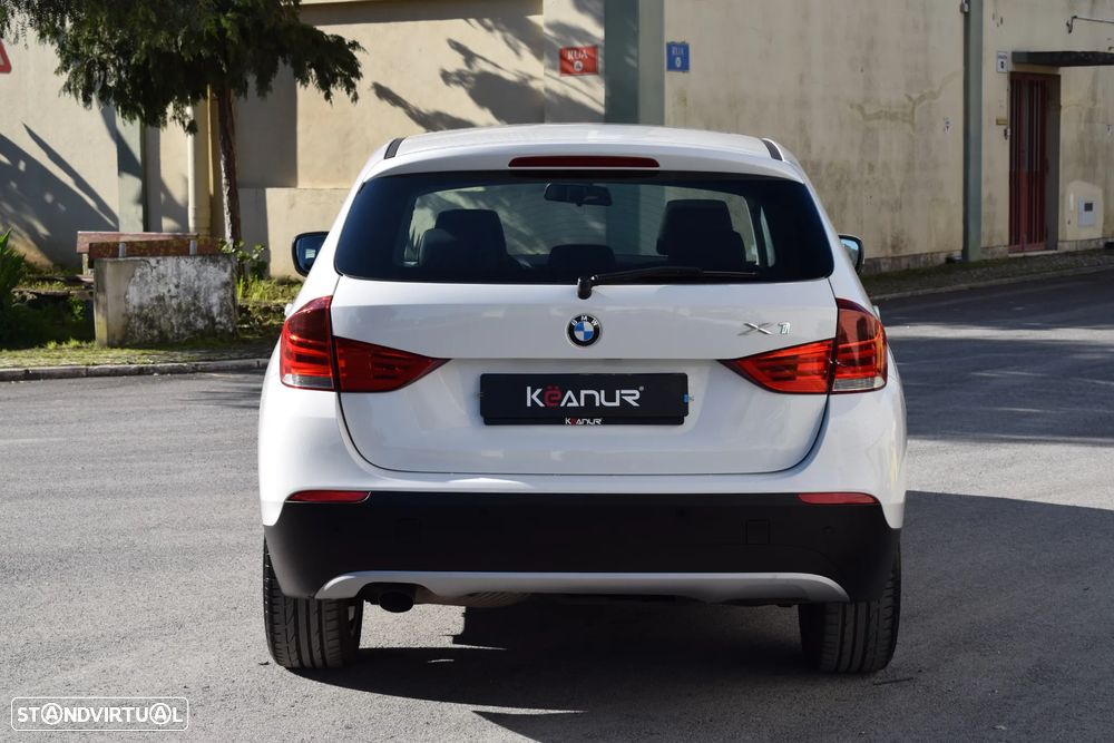 BMW X1 20 d sDrive EDynamics Line Sport - 12
