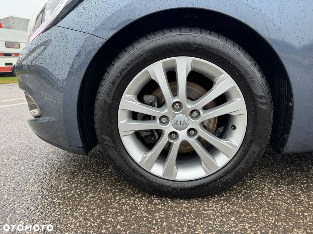 Kia Ceed 1.6 GDI Dream-Team Edition - 34