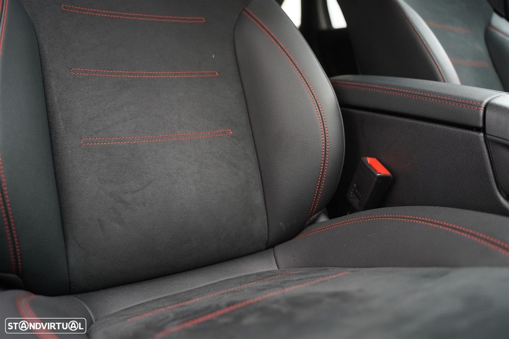 Mercedes-Benz EQA 250+ AMG Line - 39