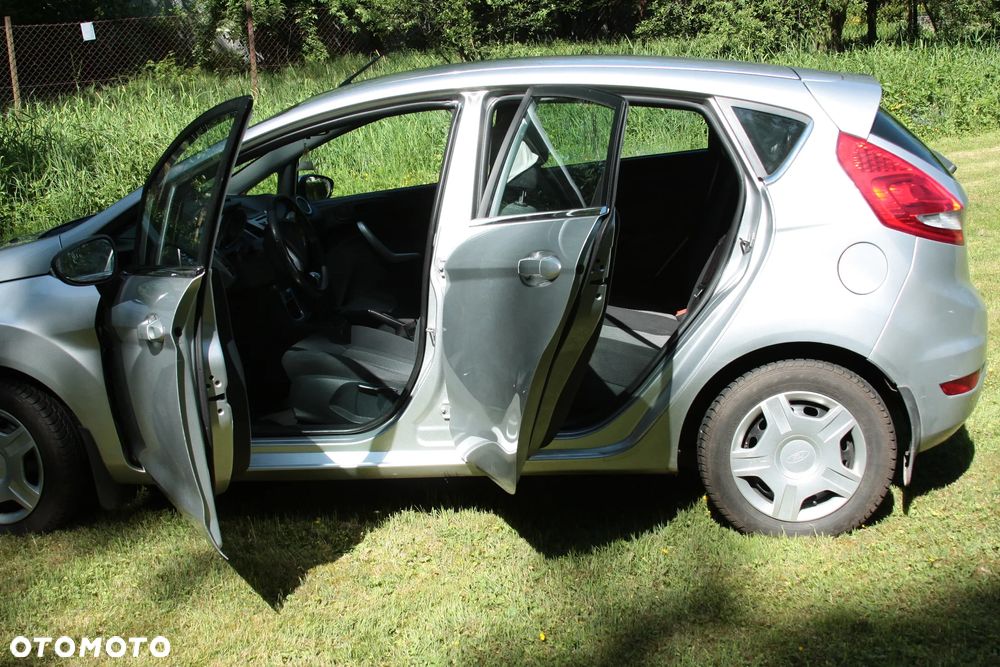 Ford Fiesta 1.25 Ambiente - 5