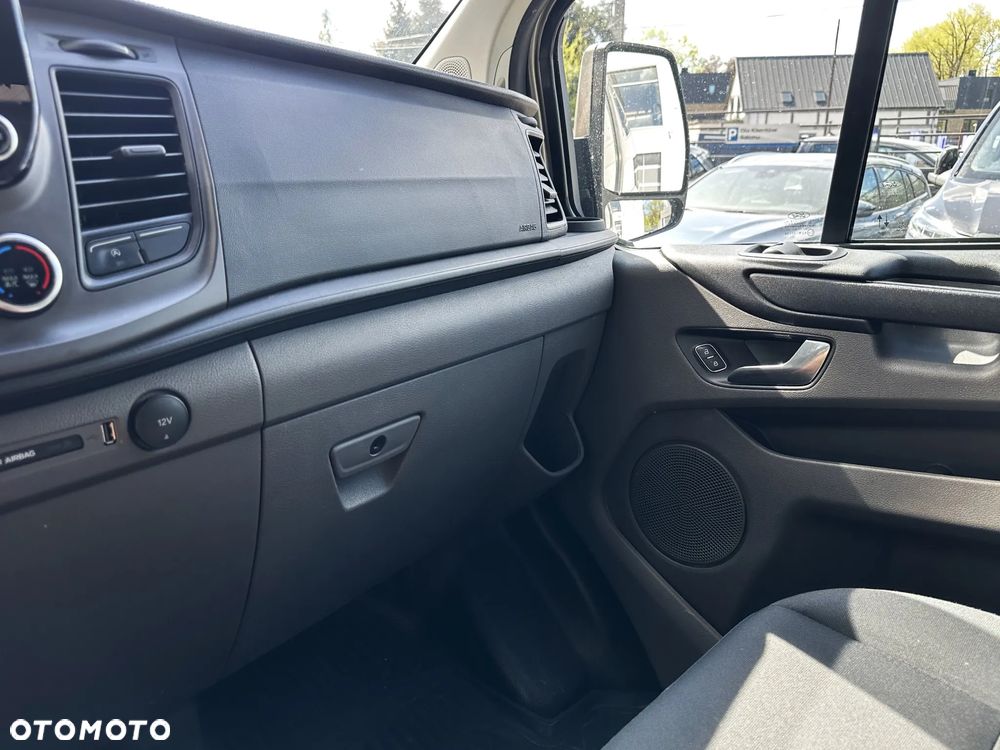 Ford Transit Custom - 11