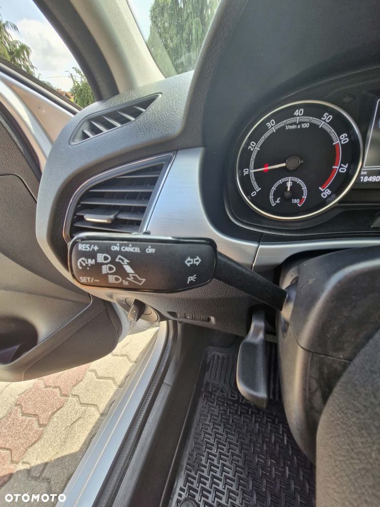 Skoda Fabia 1.0 TSI Ambition DSG - 23