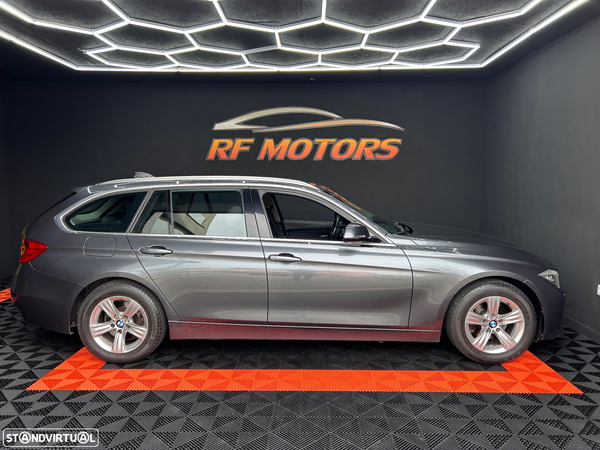 BMW 318 d Touring Navigation - 4