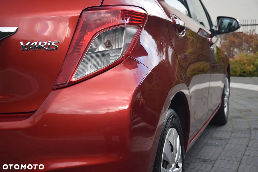 Toyota Yaris 2012 photo 4