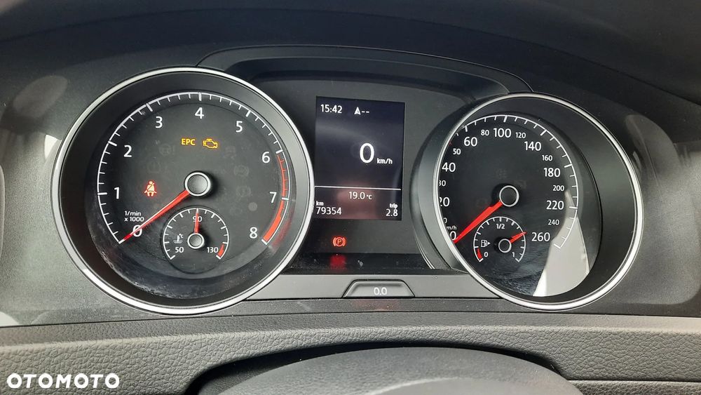 Volkswagen Golf VII 1.0 TSI BMT Trendline - 16