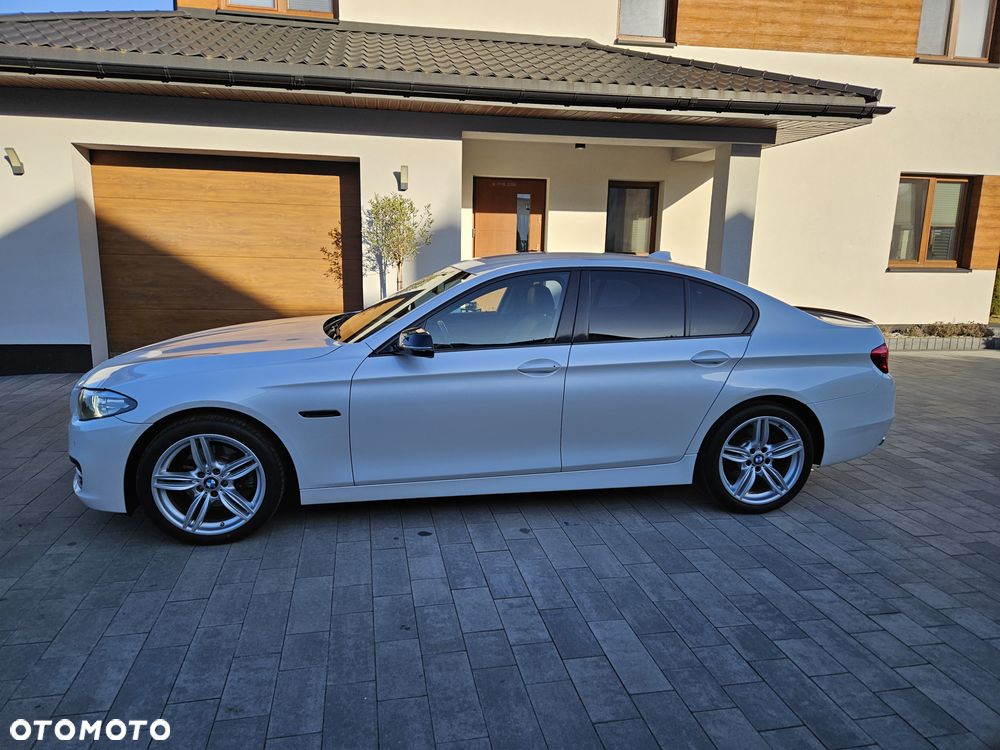 BMW Seria 5 520d xDrive - 3
